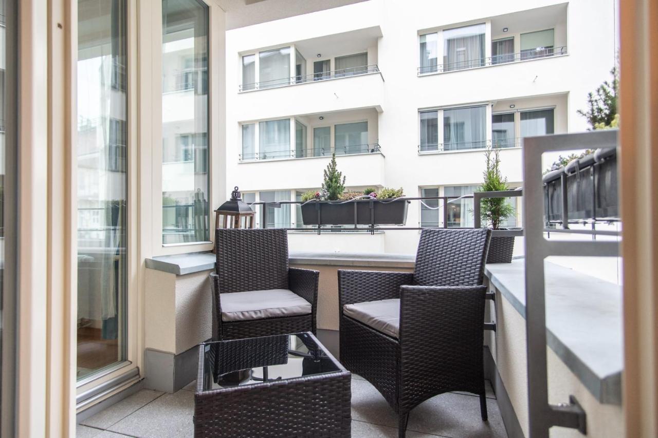 Apartment With Balcony Πράγα Εξωτερικό φωτογραφία