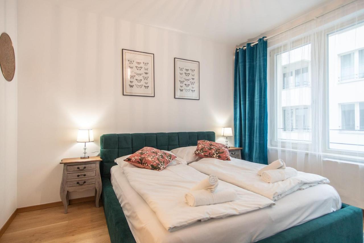 Apartment With Balcony Πράγα Εξωτερικό φωτογραφία