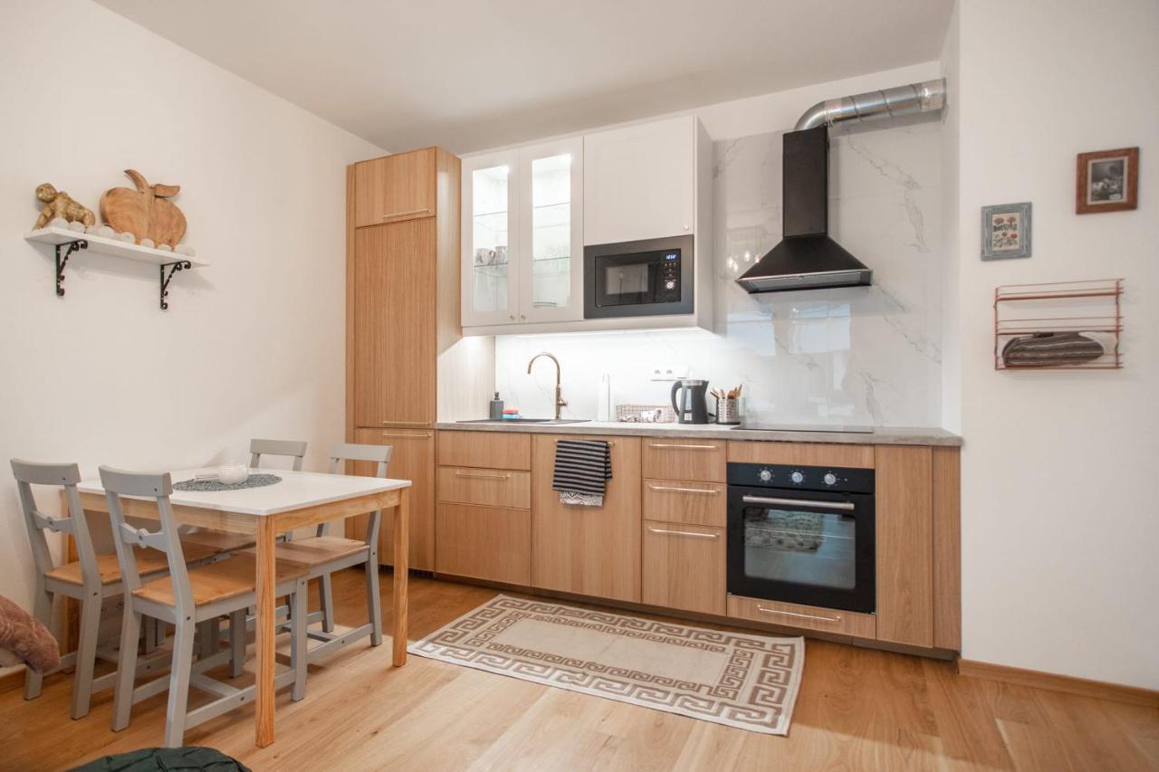 Apartment With Balcony Πράγα Εξωτερικό φωτογραφία