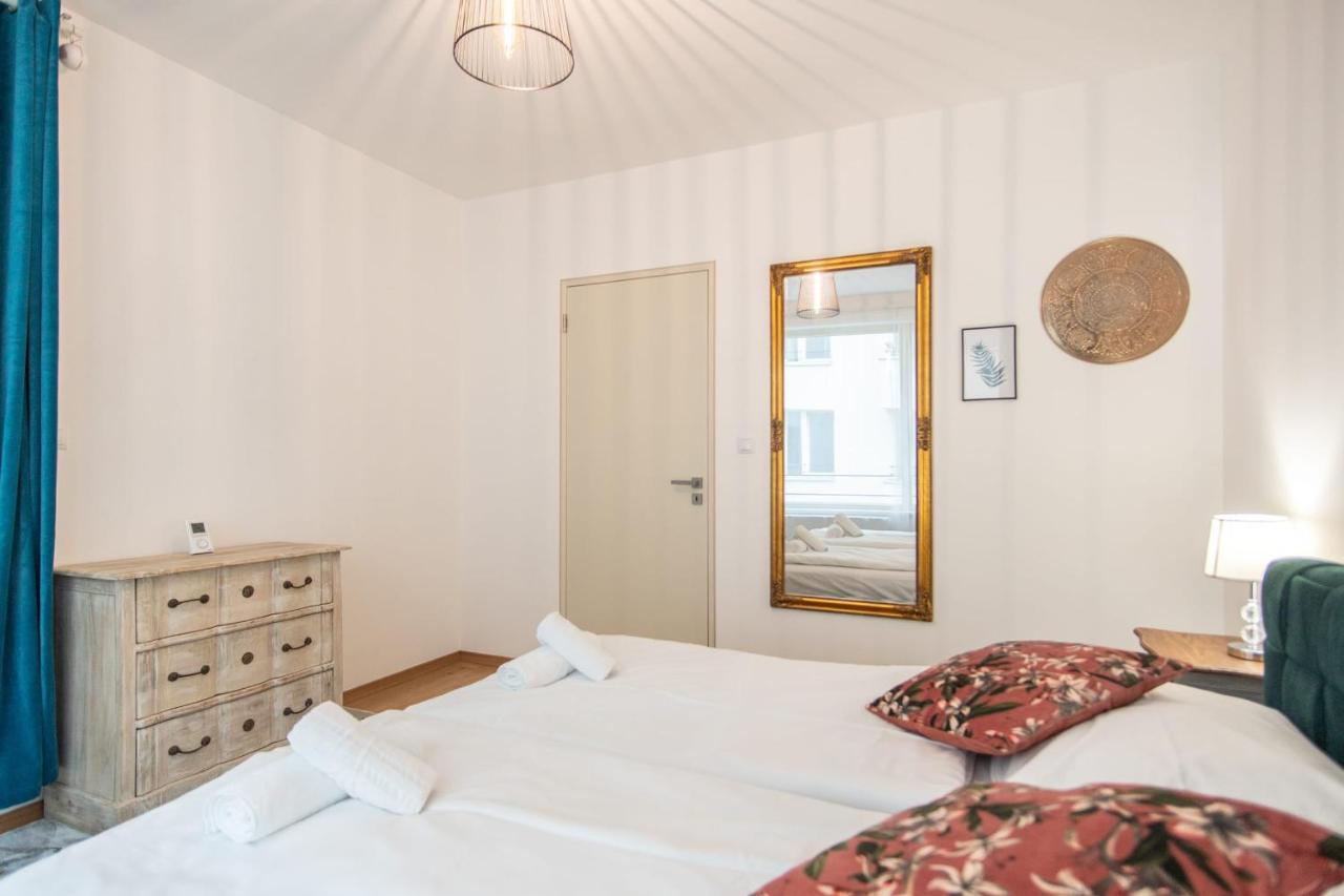 Apartment With Balcony Πράγα Εξωτερικό φωτογραφία