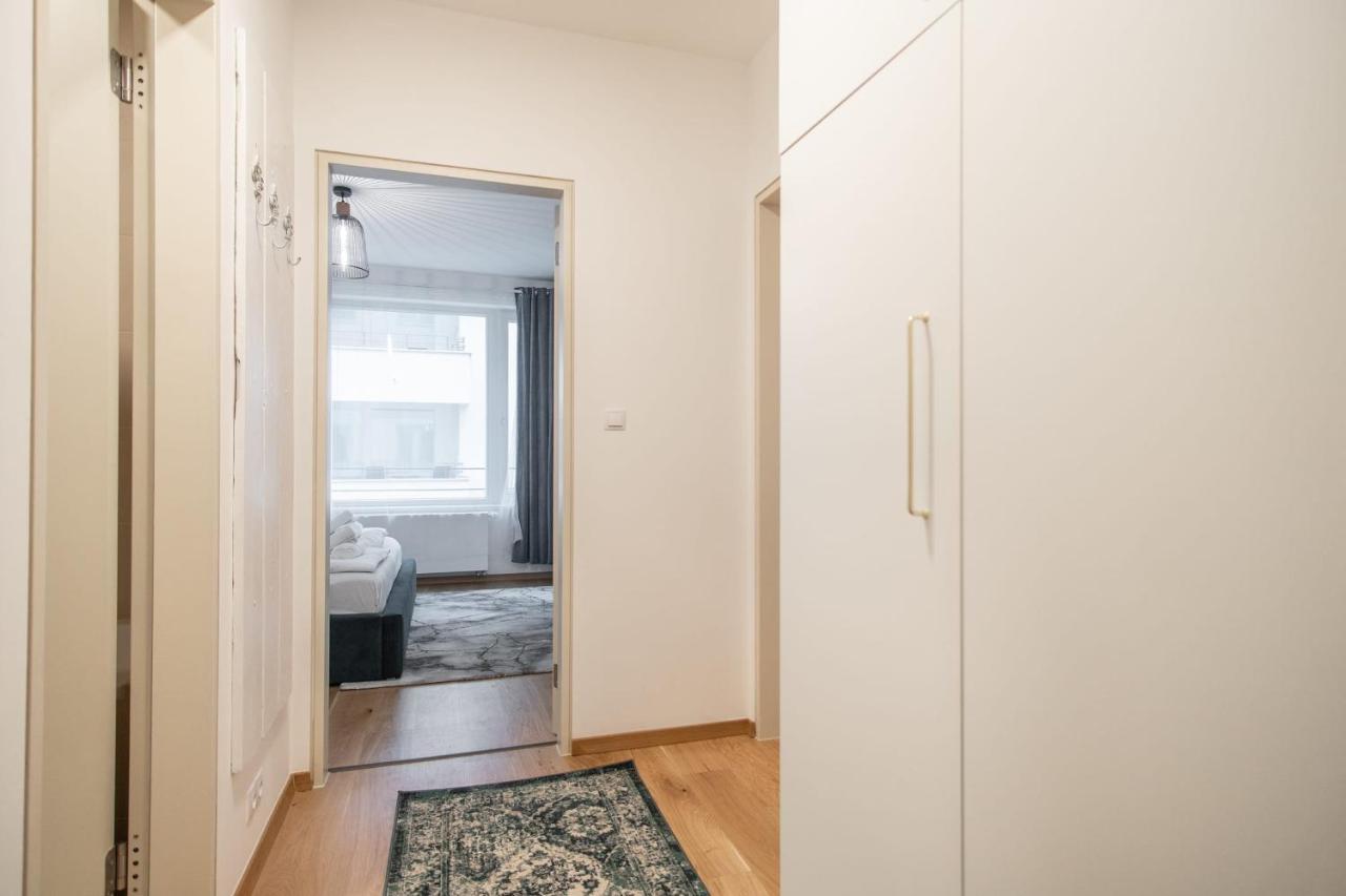 Apartment With Balcony Πράγα Εξωτερικό φωτογραφία