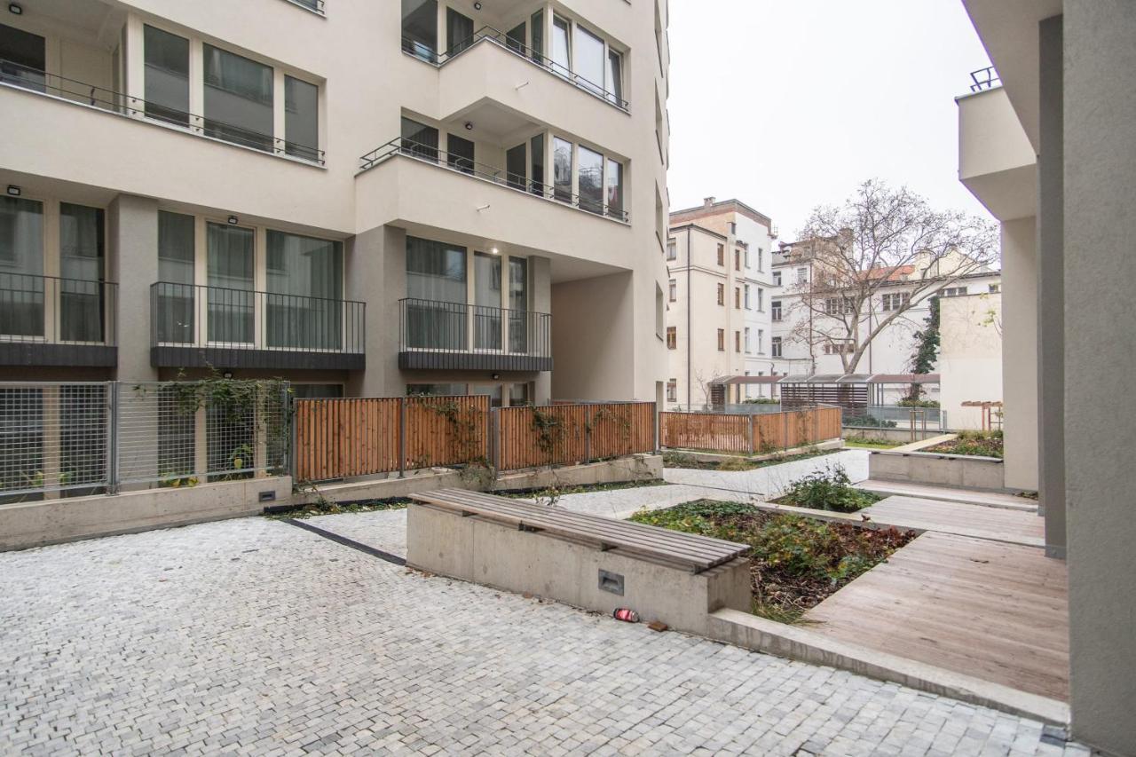 Apartment With Balcony Πράγα Εξωτερικό φωτογραφία